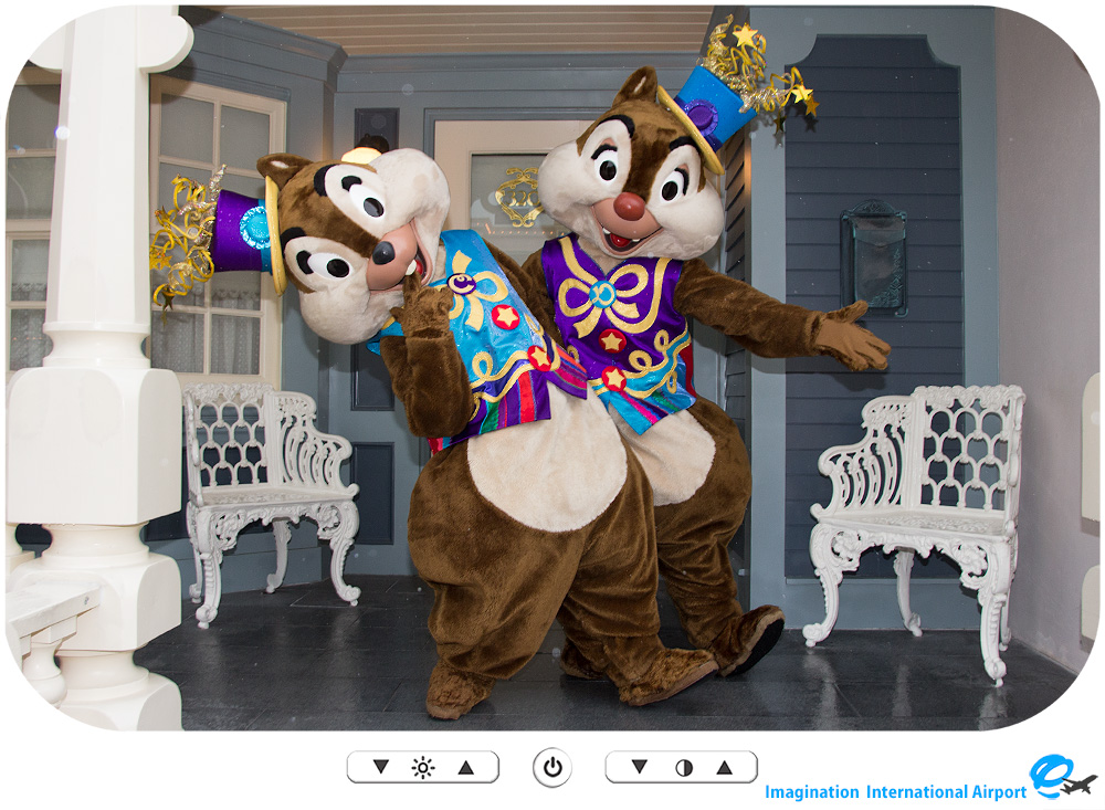 HKDL1512_CG_10th_ChipDale01